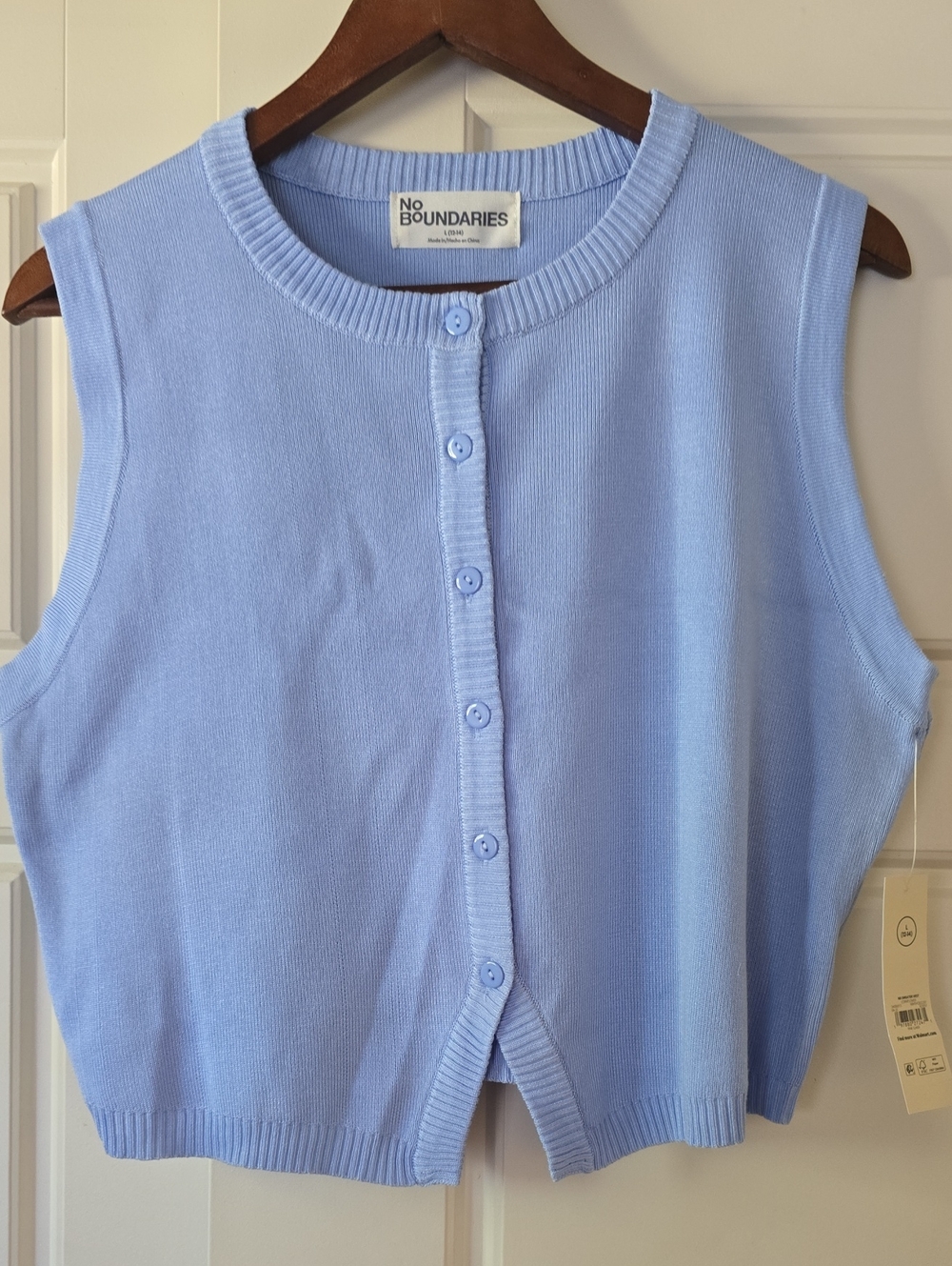 No Boundaries Light Blue Sleeveless Button-Front Knit Top